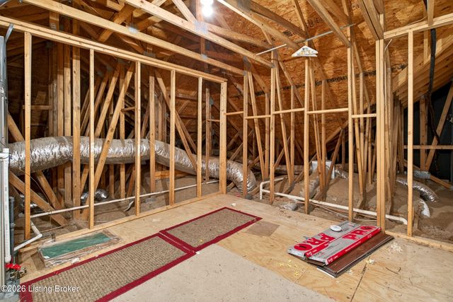 1124 Grazing Meadows Ln, Louisville, KY 40245