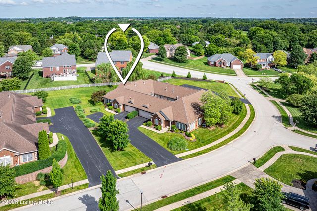 1124 Grazing Meadows Ln, Louisville, KY 40245