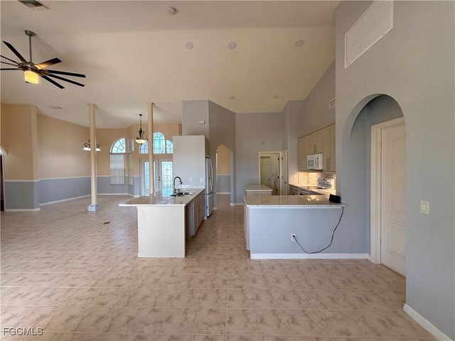 1700 SW 30th TER, Cape Coral, FL 33914