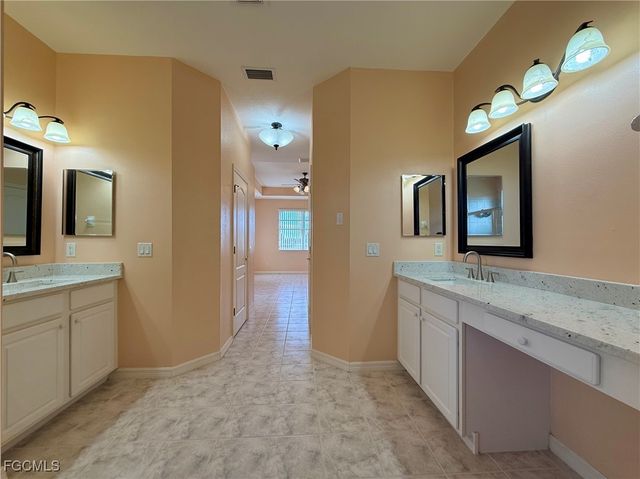 1700 SW 30th TER, Cape Coral, FL 33914