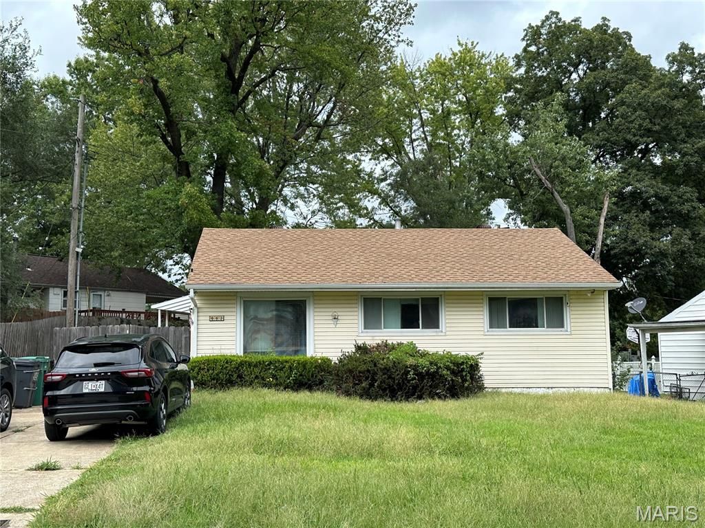 443 Macdougall Drive, St Louis, MO 63137