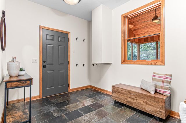 11388 Avery Drive, Inver Grove Heights, MN 55077