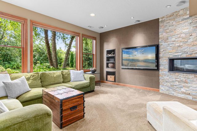 11388 Avery Drive, Inver Grove Heights, MN 55077