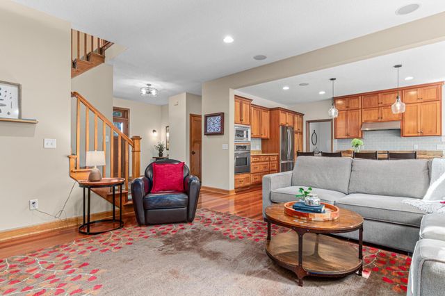 11388 Avery Drive, Inver Grove Heights, MN 55077