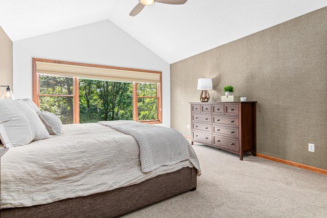 11388 Avery Drive, Inver Grove Heights, MN 55077