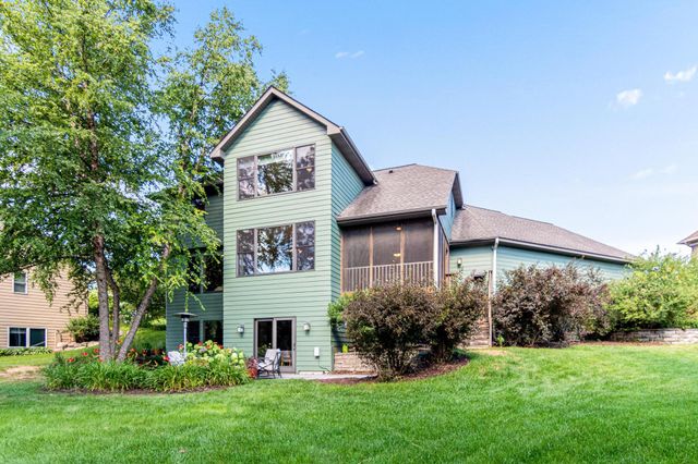 11388 Avery Drive, Inver Grove Heights, MN 55077