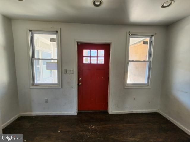 2043 S AIKENS ST, Philadelphia, PA 19142