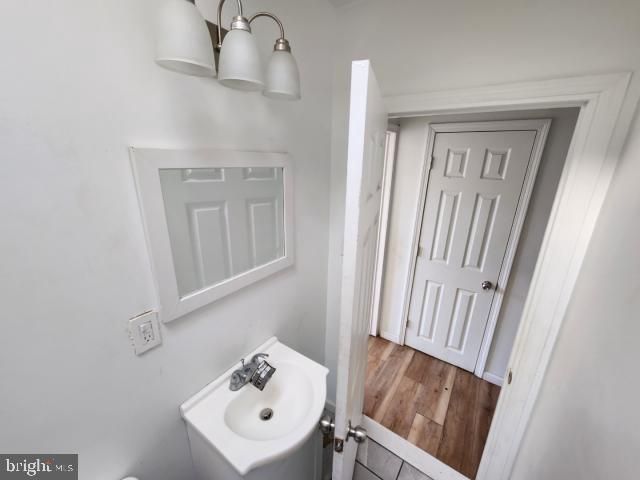 2043 S AIKENS ST, Philadelphia, PA 19142