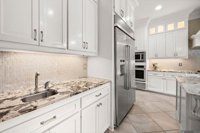 18638 Seagull Ln, Prairieville, LA 70769