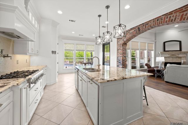 18638 Seagull Ln, Prairieville, LA 70769