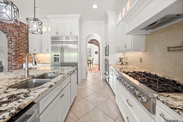 18638 Seagull Ln, Prairieville, LA 70769
