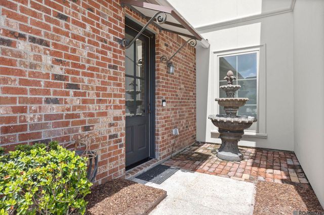 18638 Seagull Ln, Prairieville, LA 70769