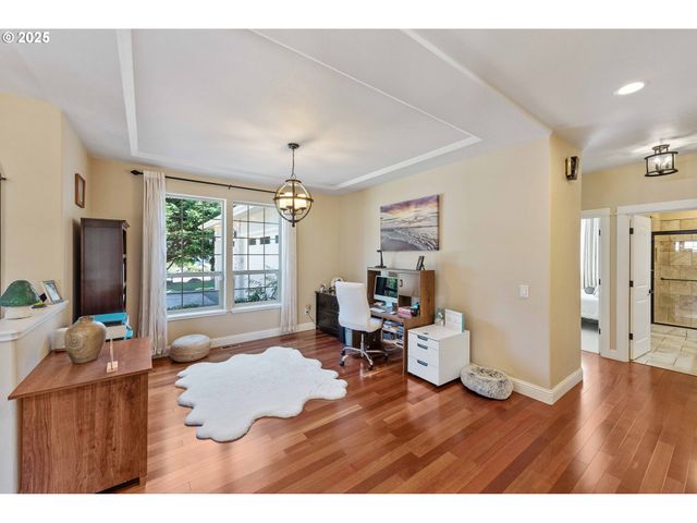 2270 HAYES St, North Bend, OR 97459