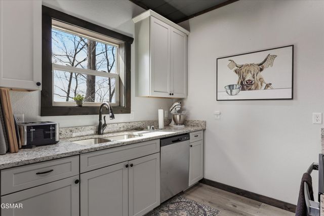 441 Matterhorn Drive, Gatlinburg, TN 37738