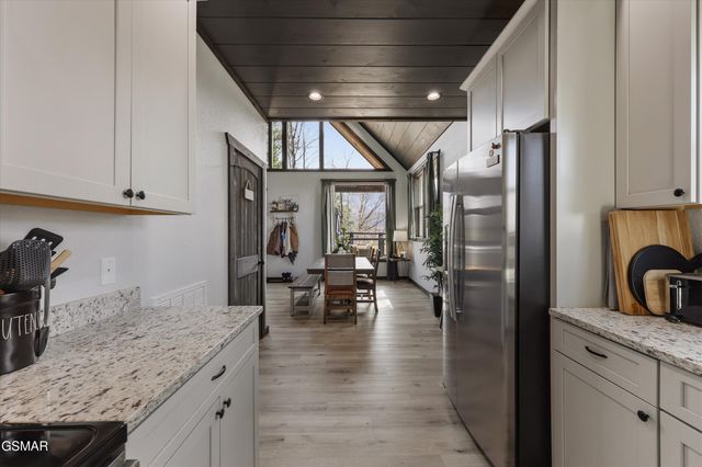 441 Matterhorn Drive, Gatlinburg, TN 37738