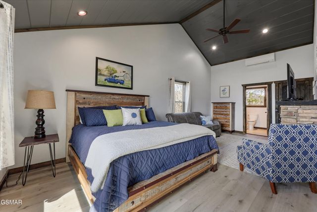 441 Matterhorn Drive, Gatlinburg, TN 37738