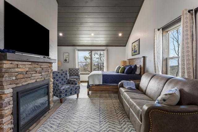 441 Matterhorn Drive, Gatlinburg, TN 37738