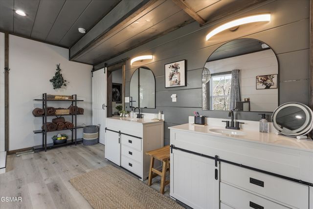 441 Matterhorn Drive, Gatlinburg, TN 37738