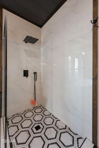 441 Matterhorn Drive, Gatlinburg, TN 37738