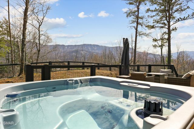 441 Matterhorn Drive, Gatlinburg, TN 37738