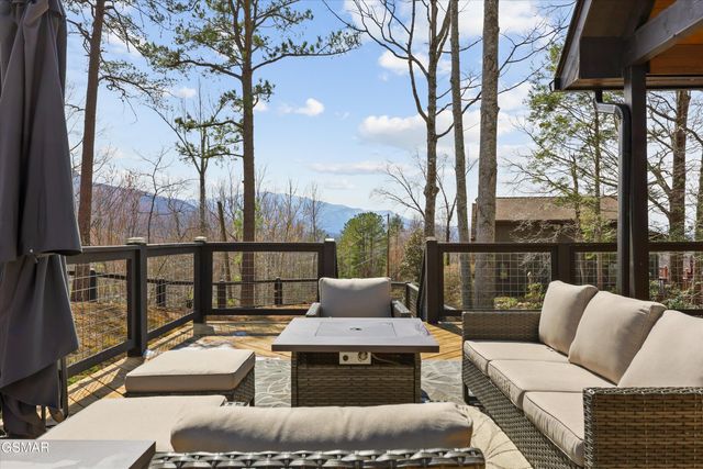 441 Matterhorn Drive, Gatlinburg, TN 37738