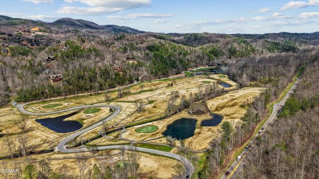 441 Matterhorn Drive, Gatlinburg, TN 37738