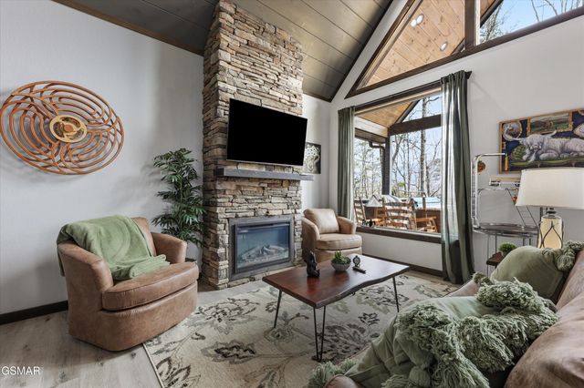 441 Matterhorn Drive, Gatlinburg, TN 37738