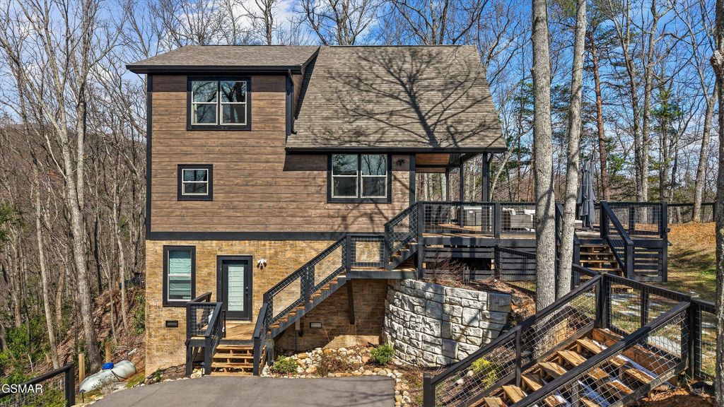 441 Matterhorn Drive, Gatlinburg, TN 37738