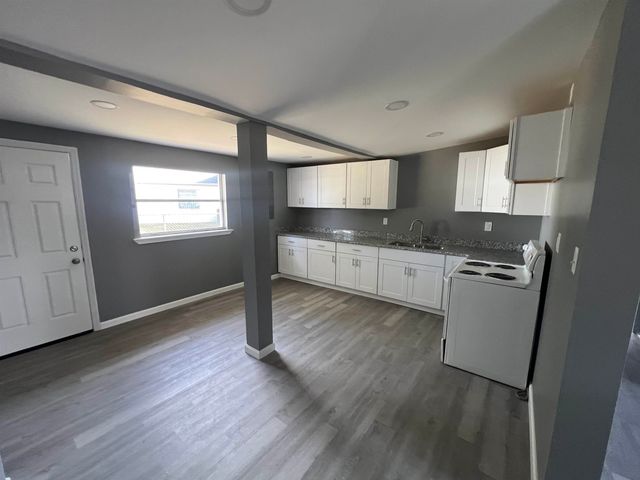 447 S Shelfer Street, Quincy, FL 32351