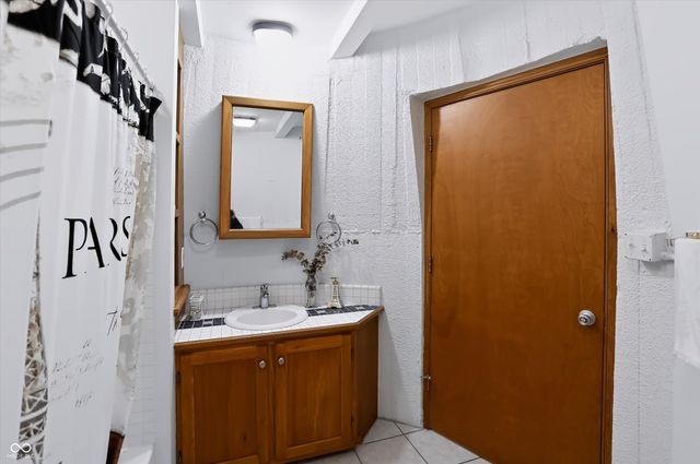 735 Lexington Avenue 15, Indianapolis, IN 46203