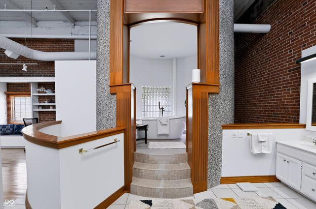 735 Lexington Avenue 15, Indianapolis, IN 46203