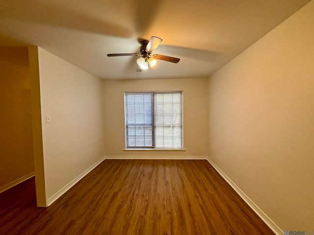 5416 Heatherstone Dr, Baton Rouge, LA 70820