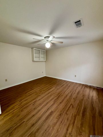 5416 Heatherstone Dr, Baton Rouge, LA 70820