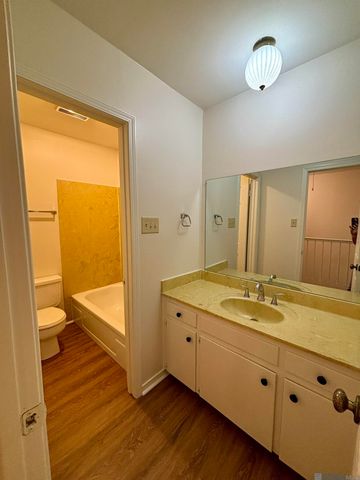 5416 Heatherstone Dr, Baton Rouge, LA 70820