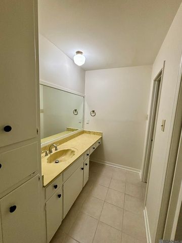 5416 Heatherstone Dr, Baton Rouge, LA 70820