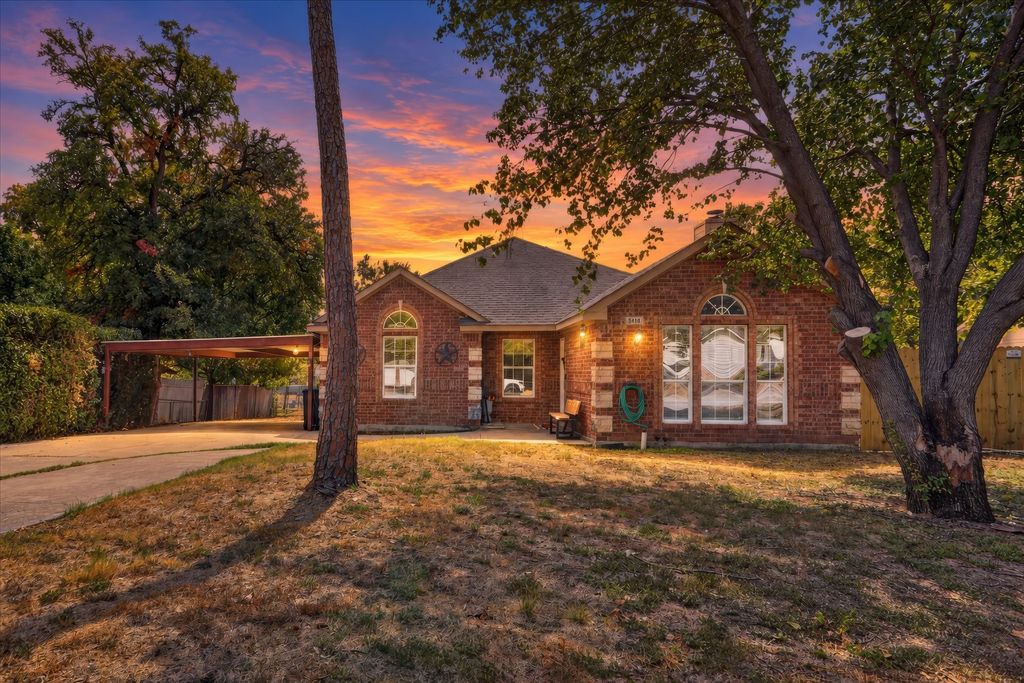 5413 Cornell Avenue, River Oaks, TX 76114 — exterior
