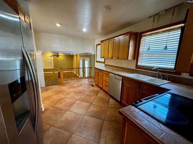 1001 Gardendale, Columbia, SC 29210