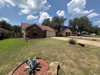 2902 Sabinal TRL, Cedar Park, TX 78613