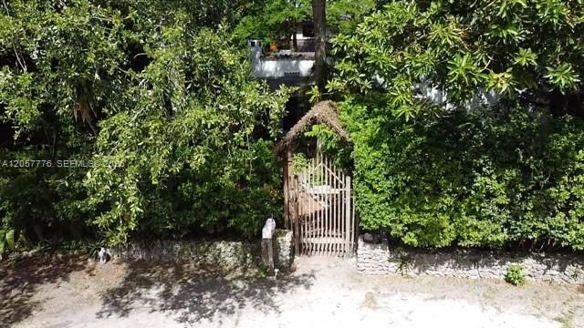 3564 Linden Ln, Miami, FL 33133