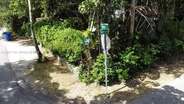 3564 Linden Ln, Miami, FL 33133