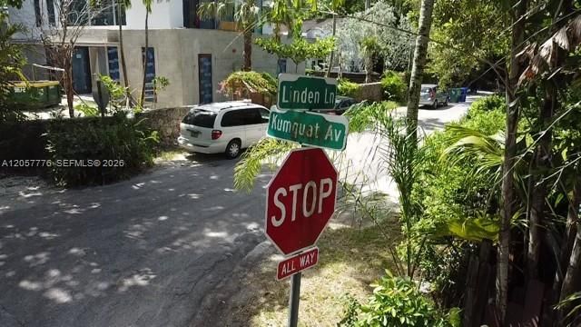 3564 Linden Ln, Miami, FL 33133