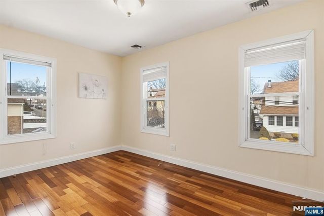 15 Peru Road, Clifton, NJ 07012