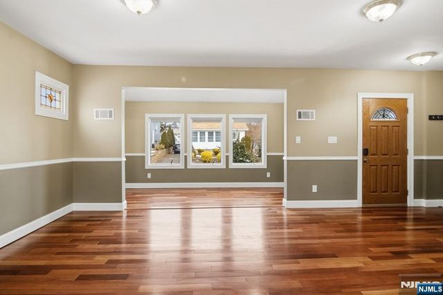 15 Peru Road, Clifton, NJ 07012