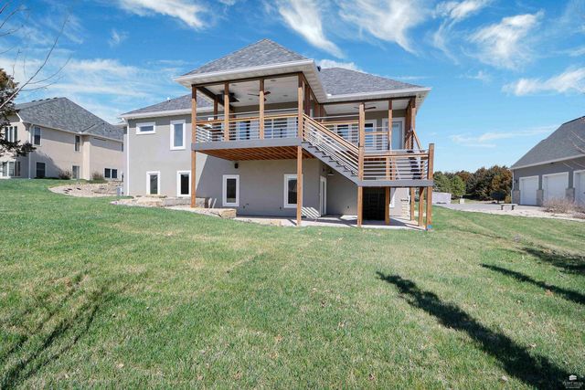1113 Wyndham Heights Drive, Manhattan, KS 66503