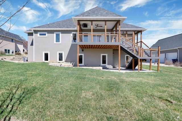 1113 Wyndham Heights Drive, Manhattan, KS 66503