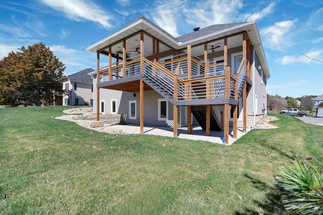 1113 Wyndham Heights Drive, Manhattan, KS 66503