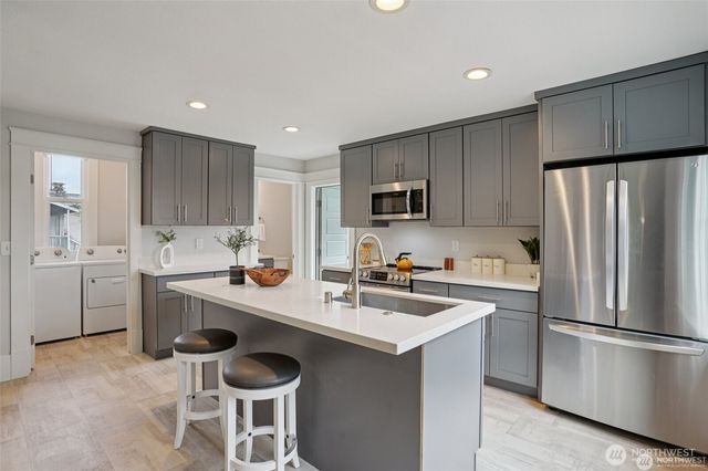 1927 S L Street, Tacoma, WA 98405