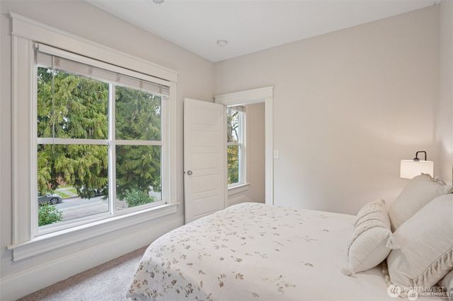 1927 S L Street, Tacoma, WA 98405