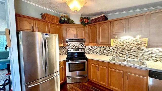 908 ROSE LANE, Lady Lake, FL 32159