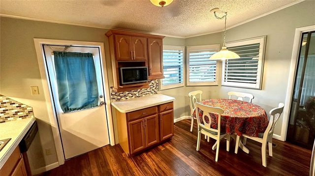 908 ROSE LANE, Lady Lake, FL 32159